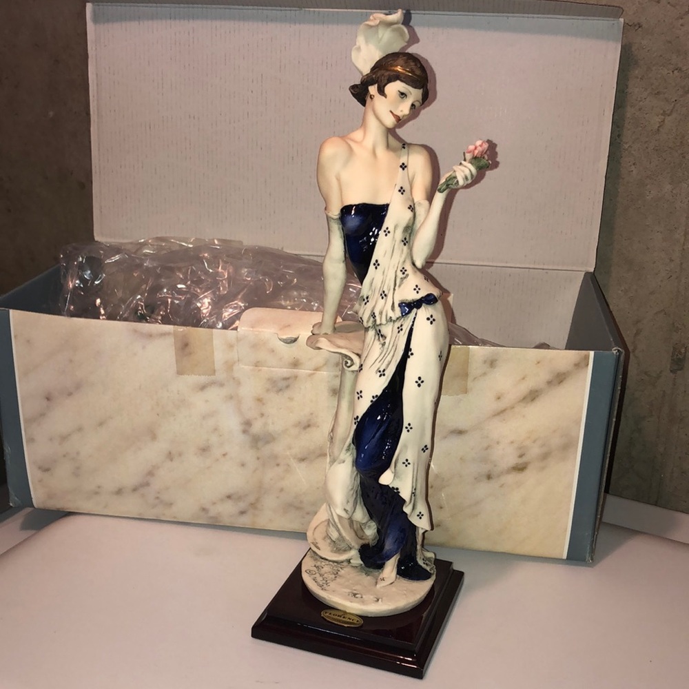 Giuseppe Armani Camille Figurine